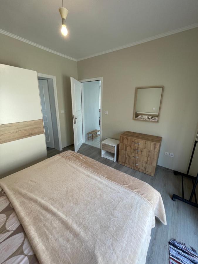 2-Bedroom Luxury Family Home Flojitá Kültér fotó