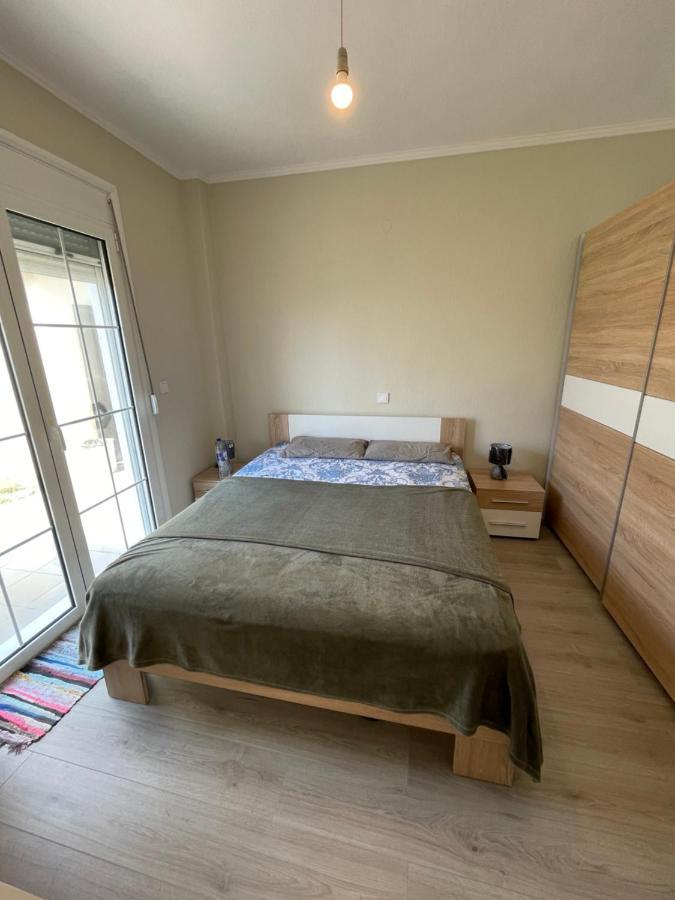 2-Bedroom Luxury Family Home Flojitá Kültér fotó
