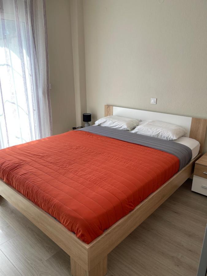 2-Bedroom Luxury Family Home Flojitá Kültér fotó